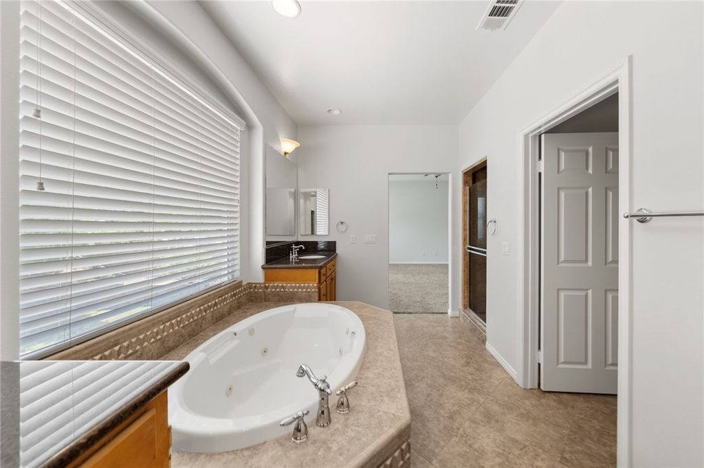 Image 50 of property listing at 1696 Tamarron, Corona, CA 92883
