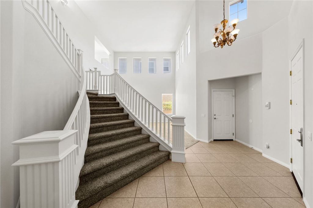 Image 6 of property listing at 1696 Tamarron, Corona, CA 92883