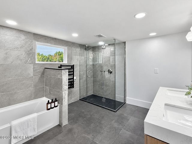 543 N Riverside Drive, Neptune Township, NJ 07753