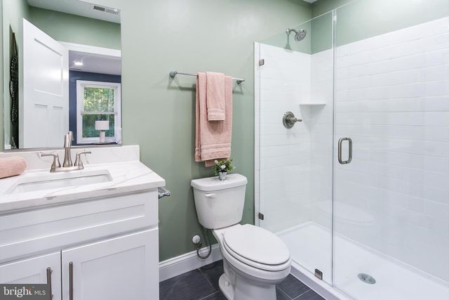 921 HOMBERG AVE, Essex, MD 21221