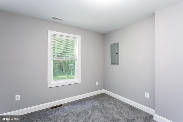 921 HOMBERG AVE, Essex, MD 21221
