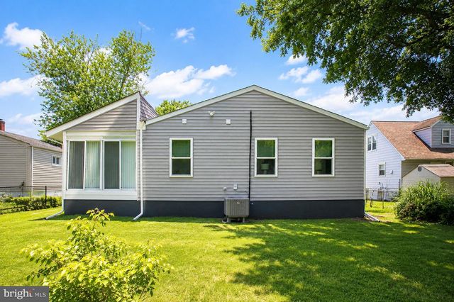 921 HOMBERG AVE, Essex, MD 21221