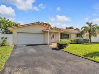 3721 NW 114th Ln, Coral Springs, FL 33065