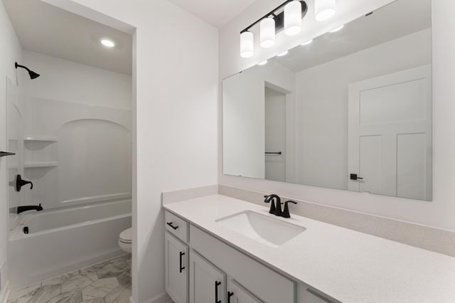 7554 Upper 42nd Street N, Oakdale, MN 55128