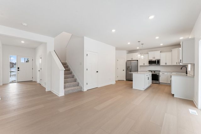 7554 Upper 42nd Street N, Oakdale, MN 55128