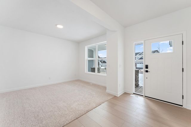 7554 Upper 42nd Street N, Oakdale, MN 55128