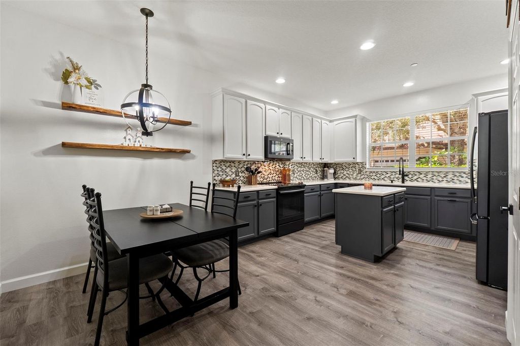 Image 11 of property listing at 333 NAUTICA MILE DRIVE, Clermont, FL 34711