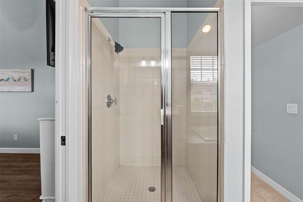 Image 23 of property listing at 333 NAUTICA MILE DRIVE, Clermont, FL 34711