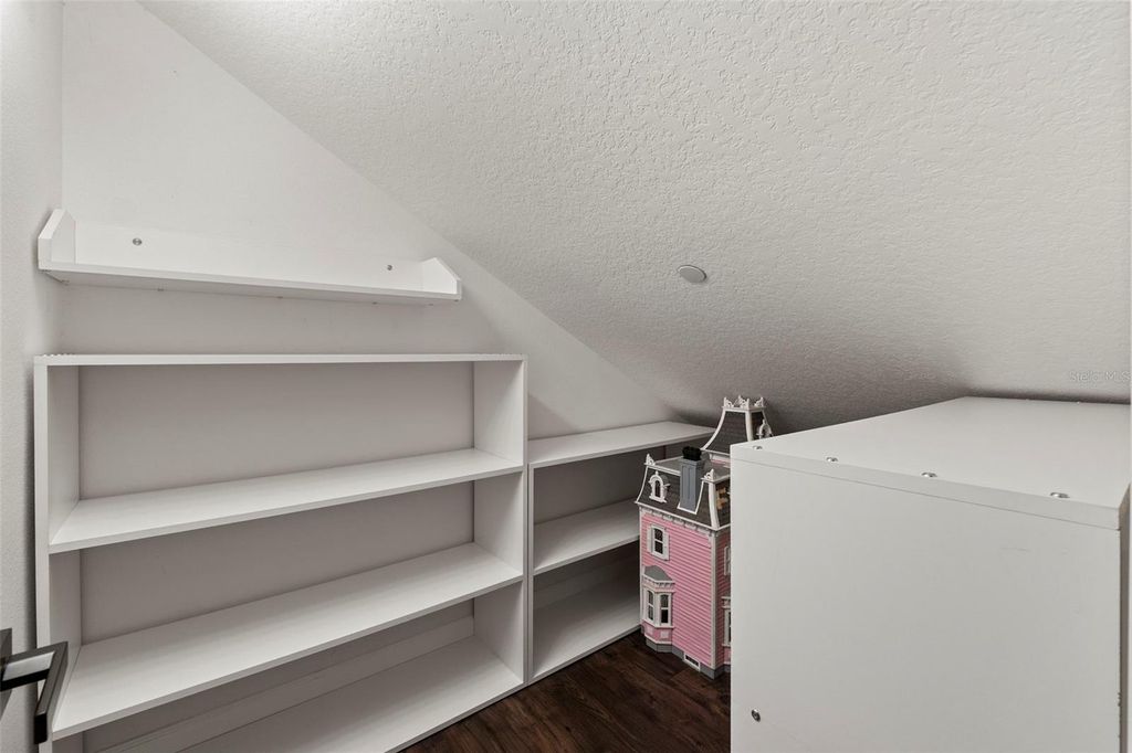 Image 35 of property listing at 333 NAUTICA MILE DRIVE, Clermont, FL 34711