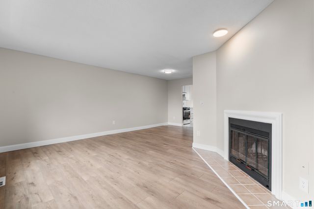 114 Lexington Avenue H, New Haven, CT 06513