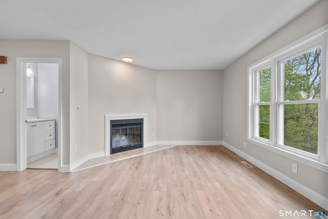 114 Lexington Avenue H, New Haven, CT 06513