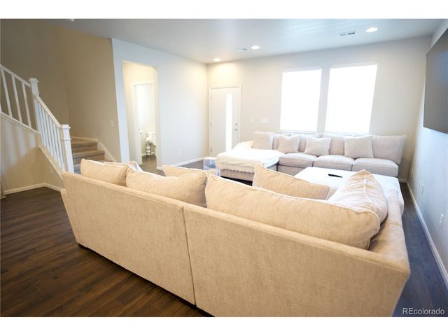 6673 N Ceylon St, Denver, CO 80249