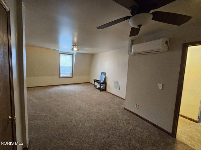 212 S Michigan Avenue, Edgerton, OH 43517