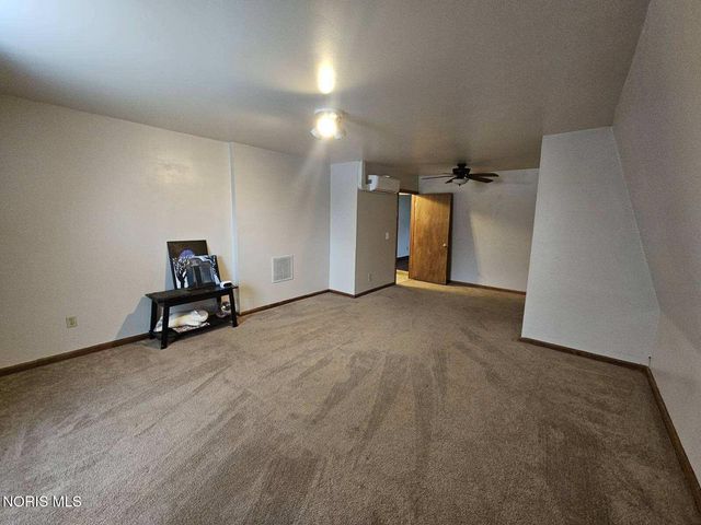 212 S Michigan Avenue, Edgerton, OH 43517