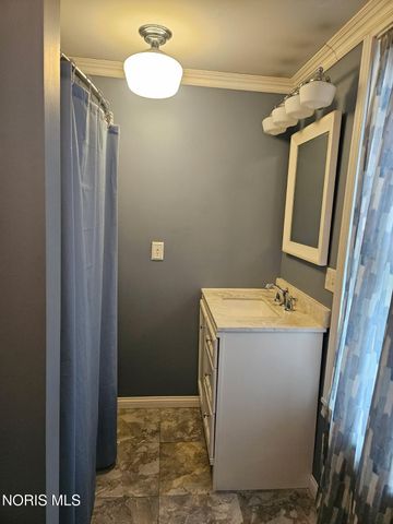 212 S Michigan Avenue, Edgerton, OH 43517