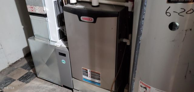 212 S Michigan Avenue, Edgerton, OH 43517