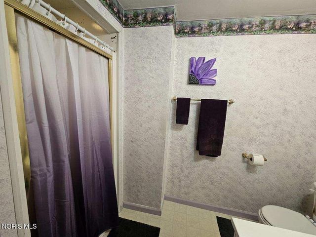 212 S Michigan Avenue, Edgerton, OH 43517