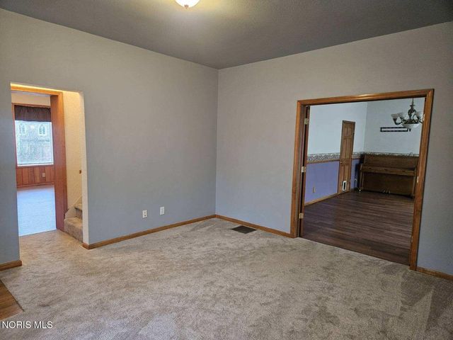 212 S Michigan Avenue, Edgerton, OH 43517