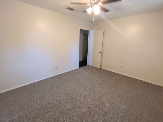 5541 Wood View Street, North Richland Hills, TX 76180