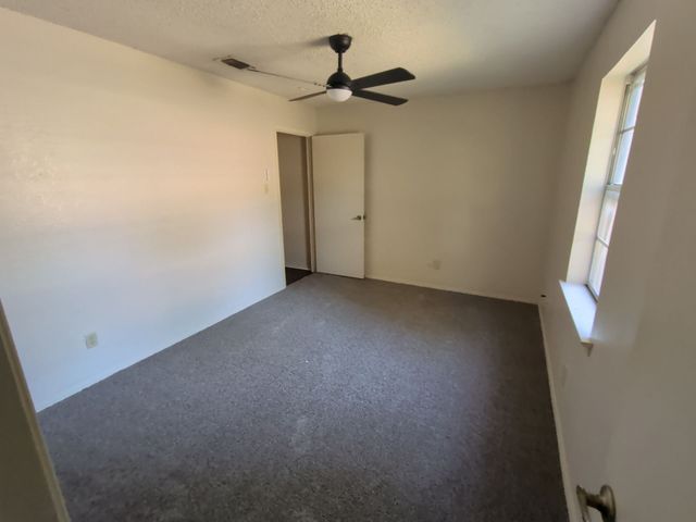 5541 Wood View Street, North Richland Hills, TX 76180