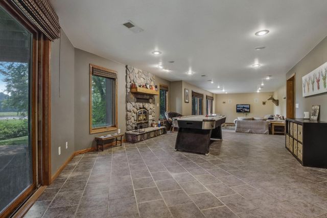 5163 Shellamie Drive, Eau Claire, WI 54701