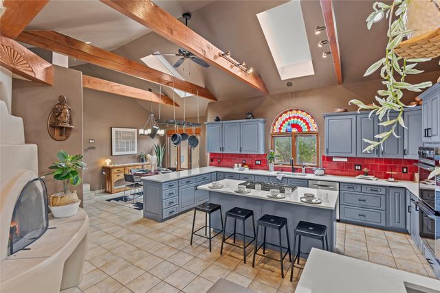 55 Calle Cantando, Santa Fe, NM 87508