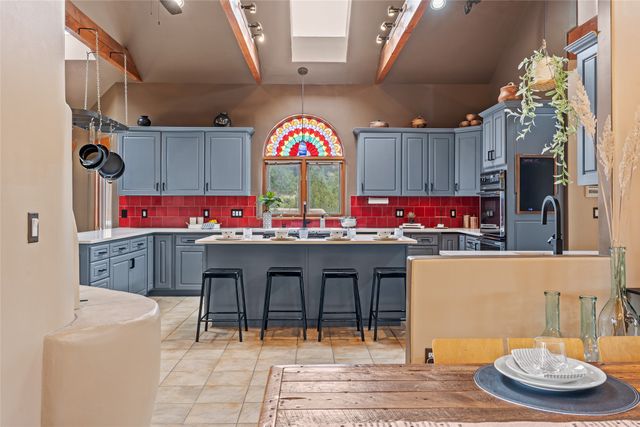 55 Calle Cantando, Santa Fe, NM 87508