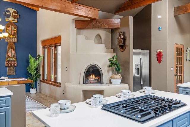 55 Calle Cantando, Santa Fe, NM 87508