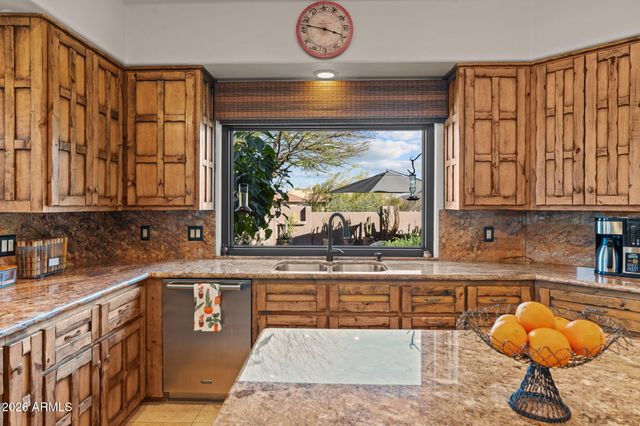 2110 W MIDDLE MESA Road, Wickenburg, AZ 85390