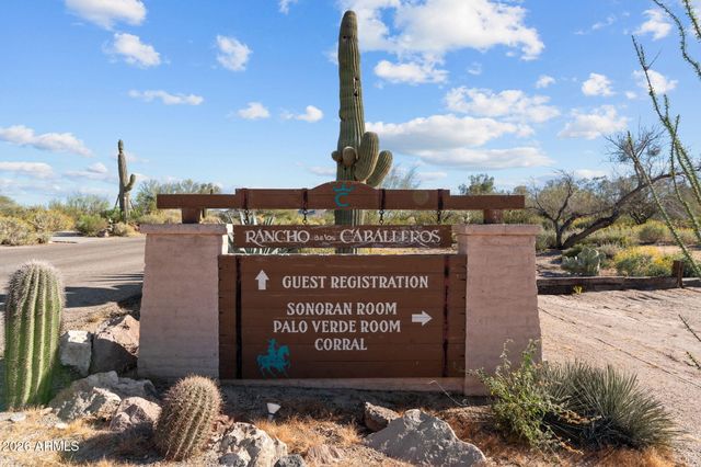 2110 W MIDDLE MESA Road, Wickenburg, AZ 85390