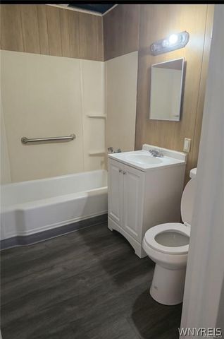 196 Englewood Avenue Lower, Buffalo, NY 14214