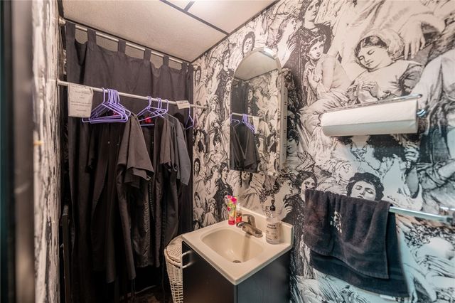 733-735 Allegheny River Blvd, Verona, PA 15147