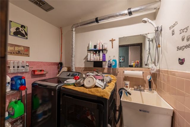 733-735 Allegheny River Blvd, Verona, PA 15147