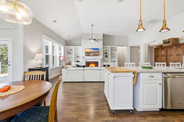 52 Winston Circle, Pawleys Island, SC 29585