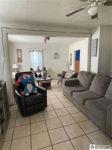 211 East 8th Street, Jamestown, NY 14701