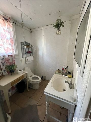 211 East 8th Street, Jamestown, NY 14701