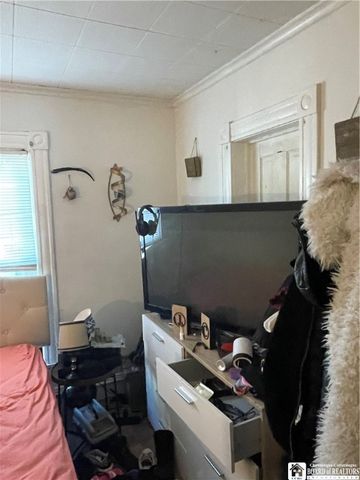 211 East 8th Street, Jamestown, NY 14701