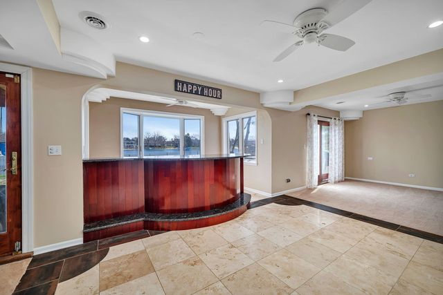 208 Santos Avenue, Minooka, IL 60447