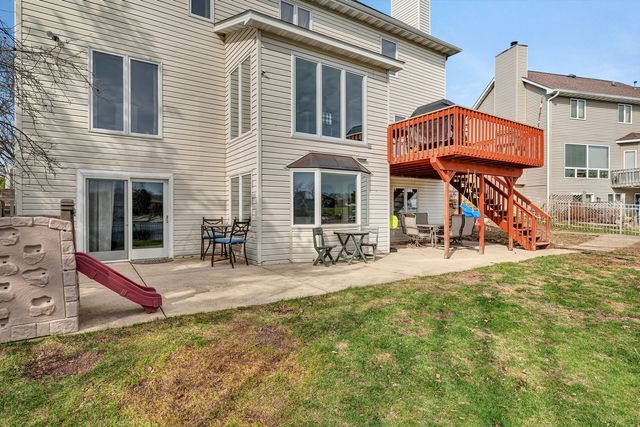 208 Santos Avenue, Minooka, IL 60447