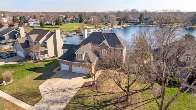 208 Santos Avenue, Minooka, IL 60447