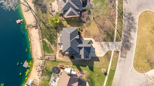 208 Santos Avenue, Minooka, IL 60447