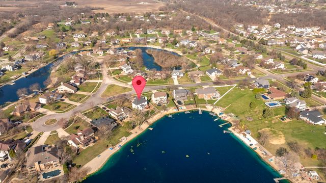 208 Santos Avenue, Minooka, IL 60447