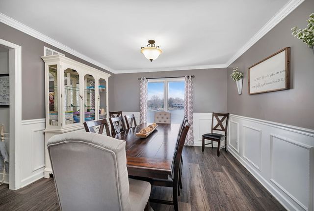 208 Santos Avenue, Minooka, IL 60447