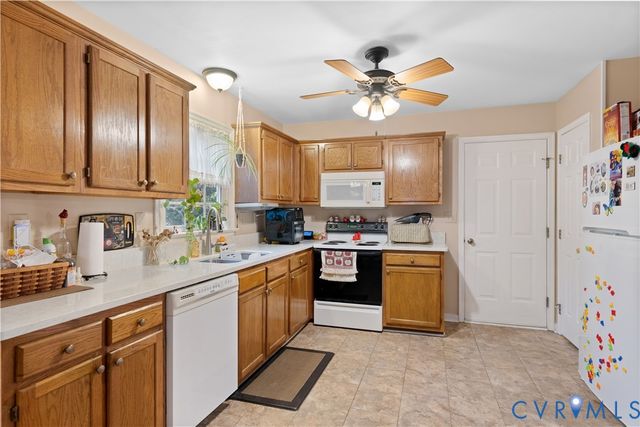 6439 Little Sorrel Dr, Hanover, VA 23111