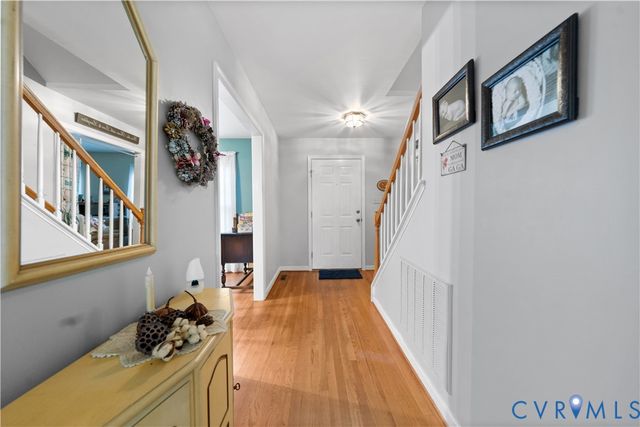 6439 Little Sorrel Dr, Hanover, VA 23111