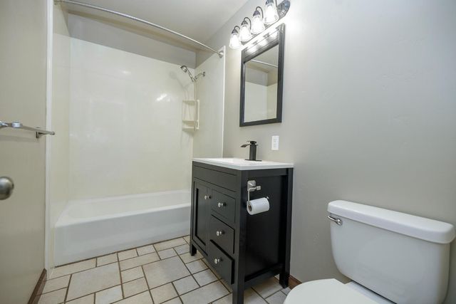 917 Whittier, Modesto, CA 95350