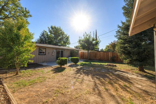 917 Whittier, Modesto, CA 95350