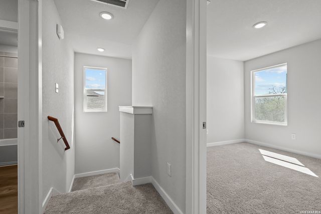 2334 CRISP GLN, San Antonio, TX 78224