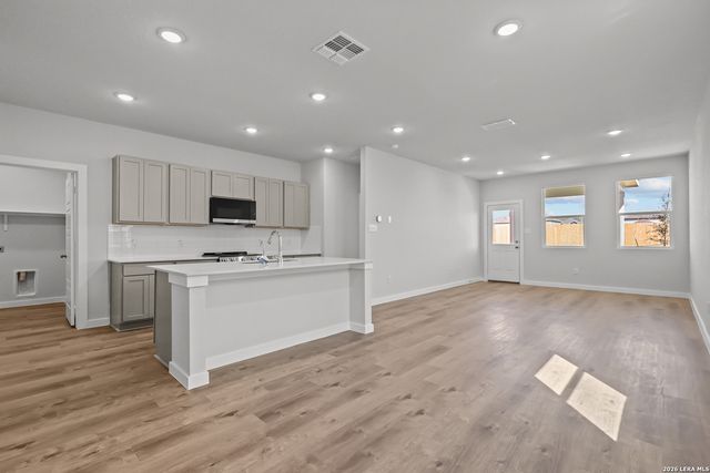 2334 CRISP GLN, San Antonio, TX 78224