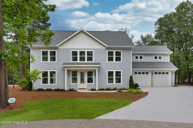 2 Innisbrook Place, Pinehurst, NC 28374